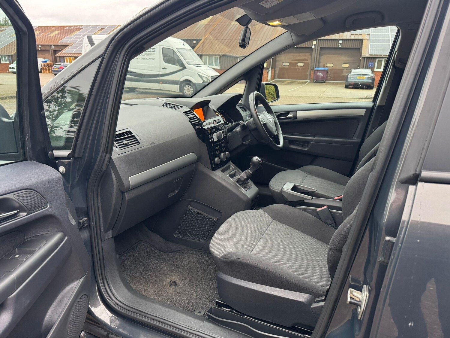 Used Vauxhall Zafira 2014 for sale - 76174811: Photo 51