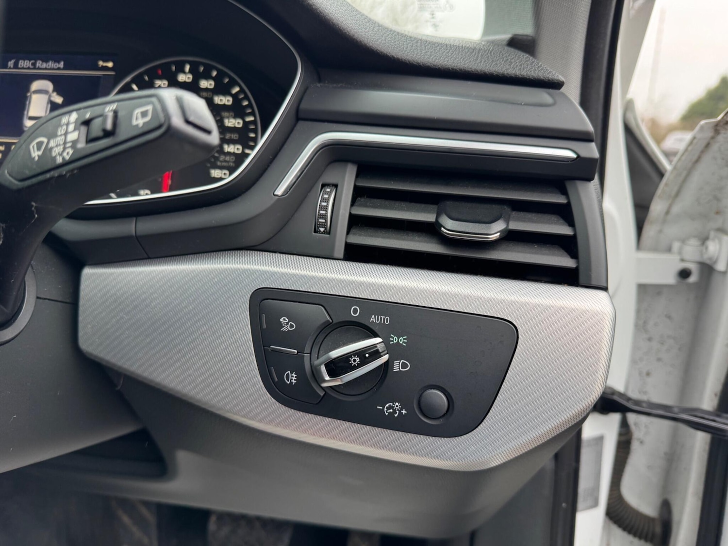 Used Audi A4 2016 for sale - 77376558: Photo 28