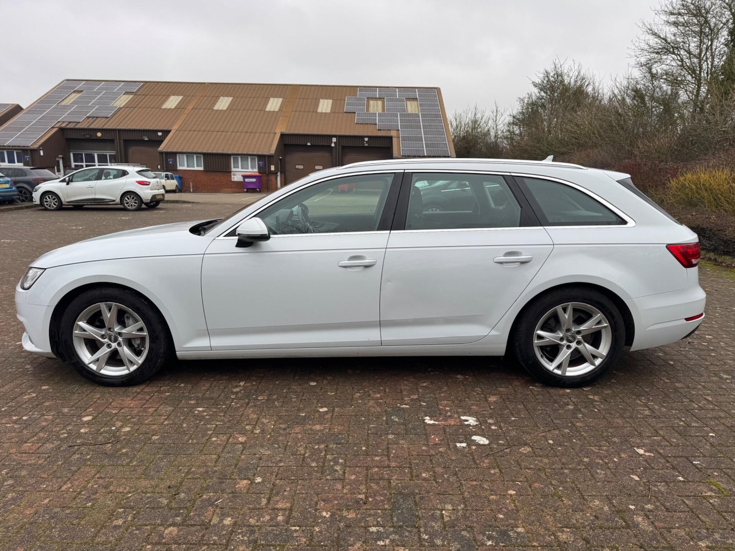 Used Audi A4 2016 for sale - 77376558: Photo 5