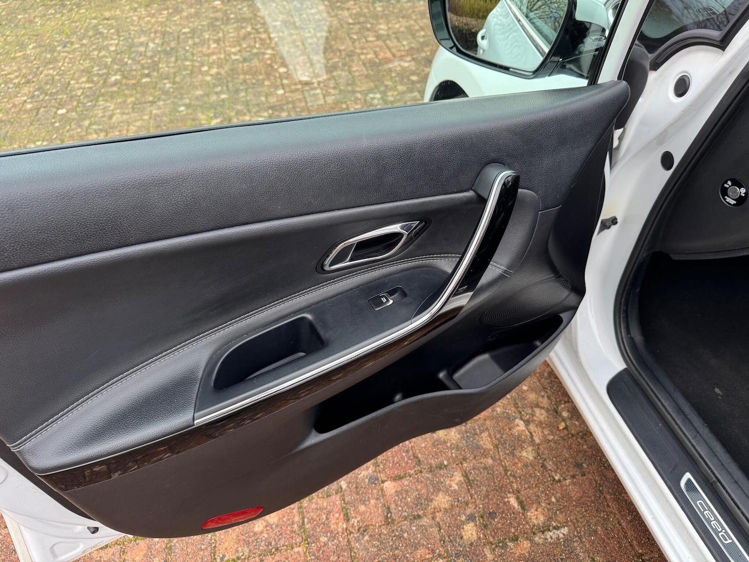 Used Kia Ceed 2017 for sale - 76573772: Photo 39