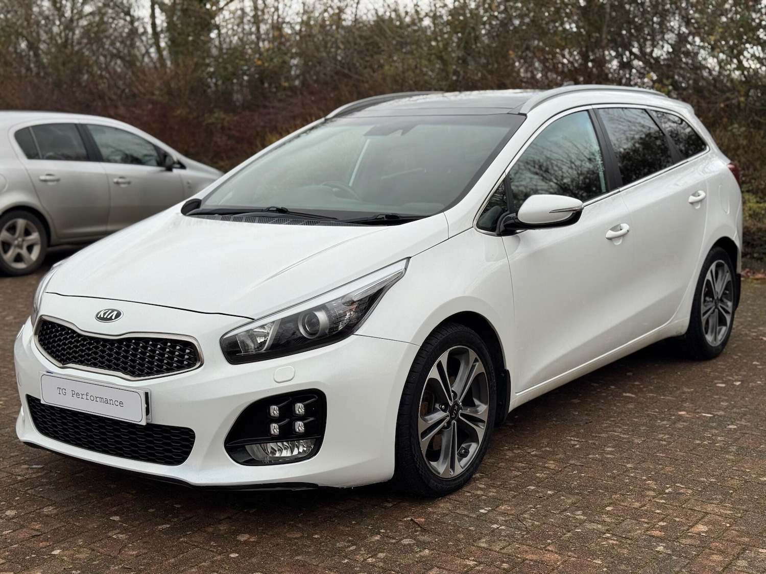 Used Kia Ceed 2017 for sale - 76573772: Photo 4