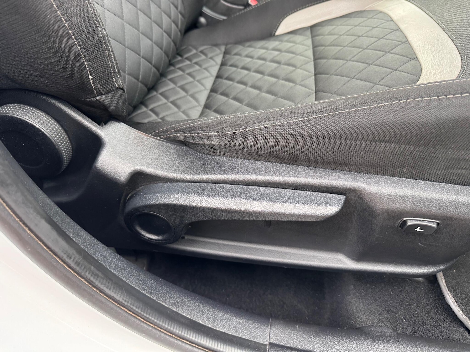 Used Kia Ceed 2017 for sale - 76573772: Photo 72