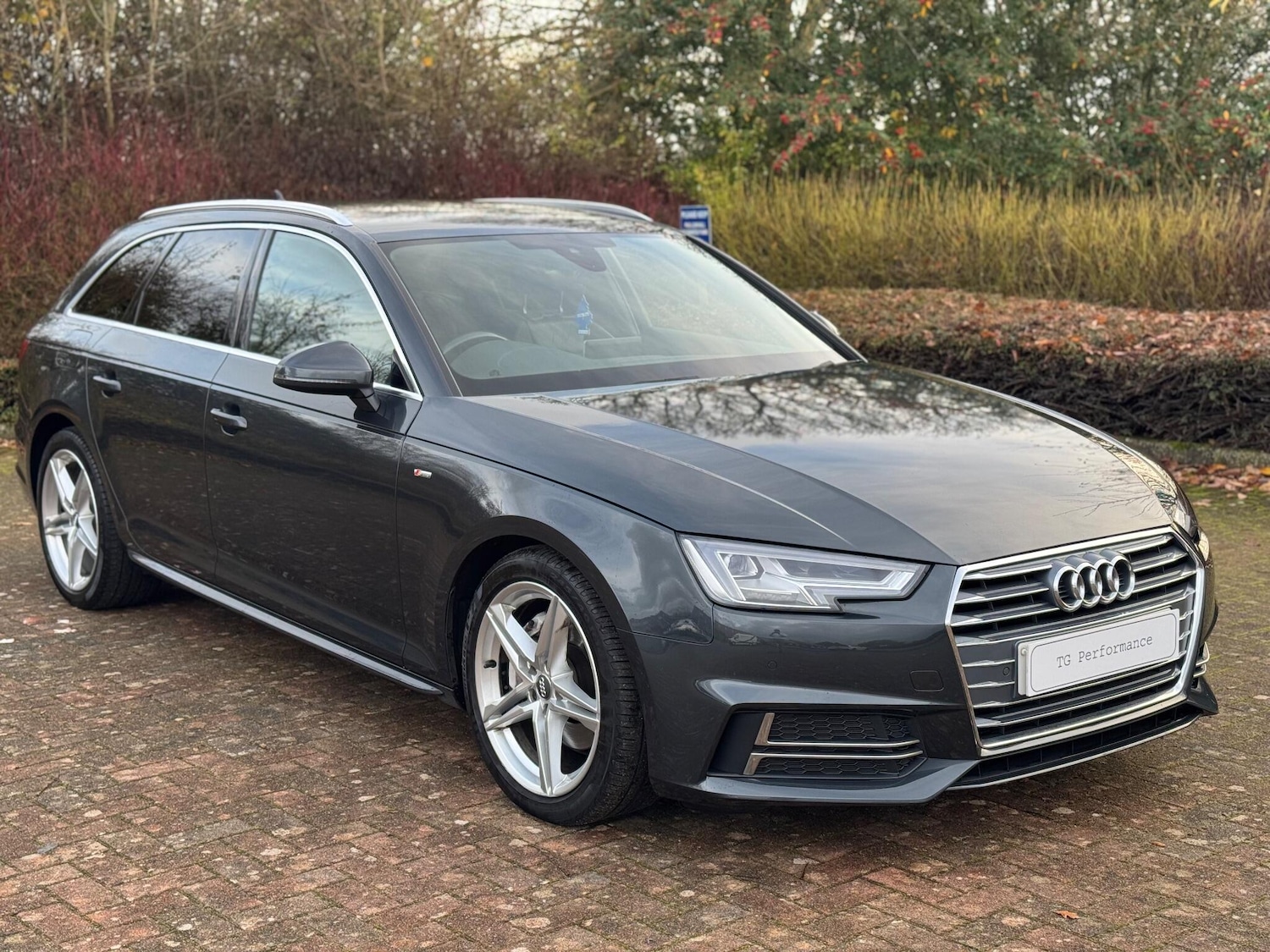 Used Audi A4 Avant for sale - 76996292: Photo 15