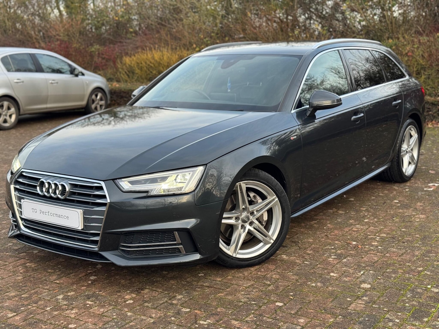 Used Audi A4 Avant for sale - 76996292: Photo 17