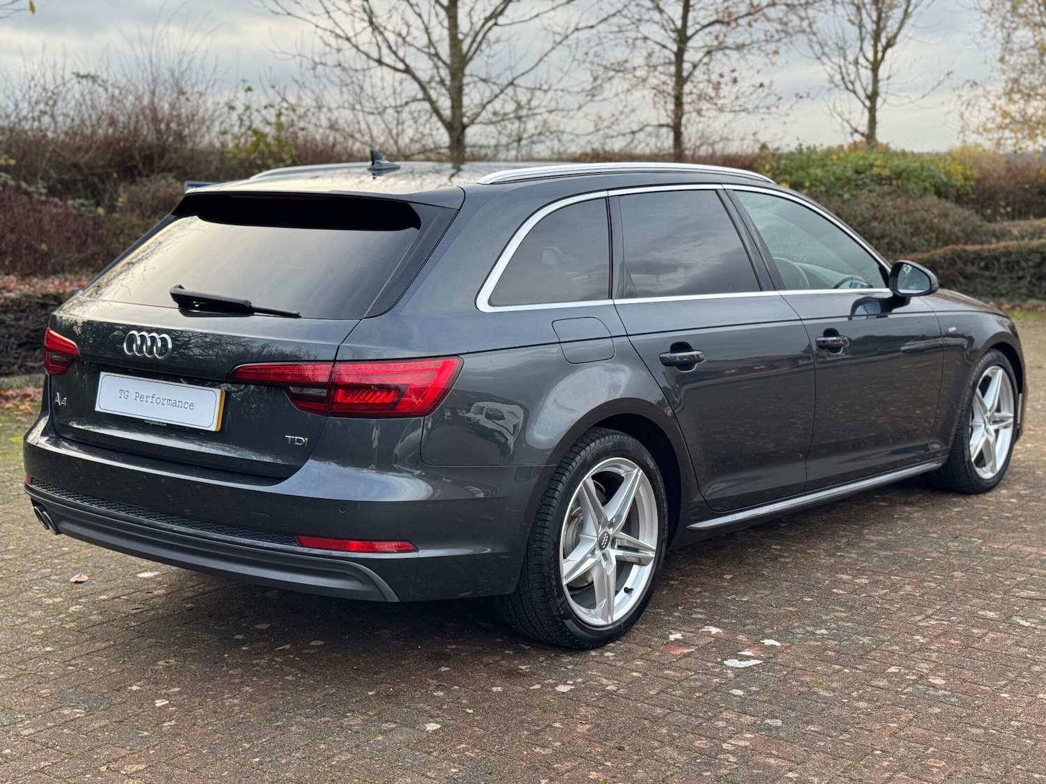 Used Audi A4 Avant for sale - 76996292: Photo 19