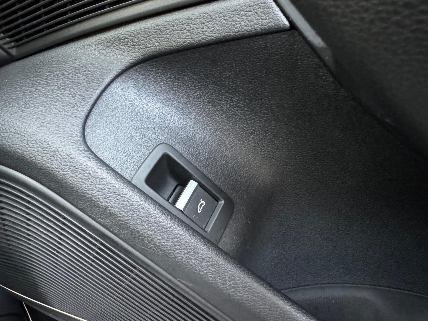 Used Audi A4 Avant for sale - 76996292: Photo 46