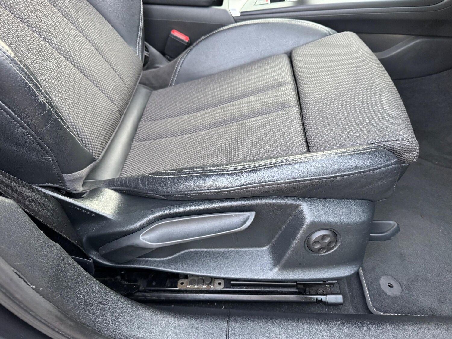 Used Audi A4 Avant for sale - 76996292: Photo 51