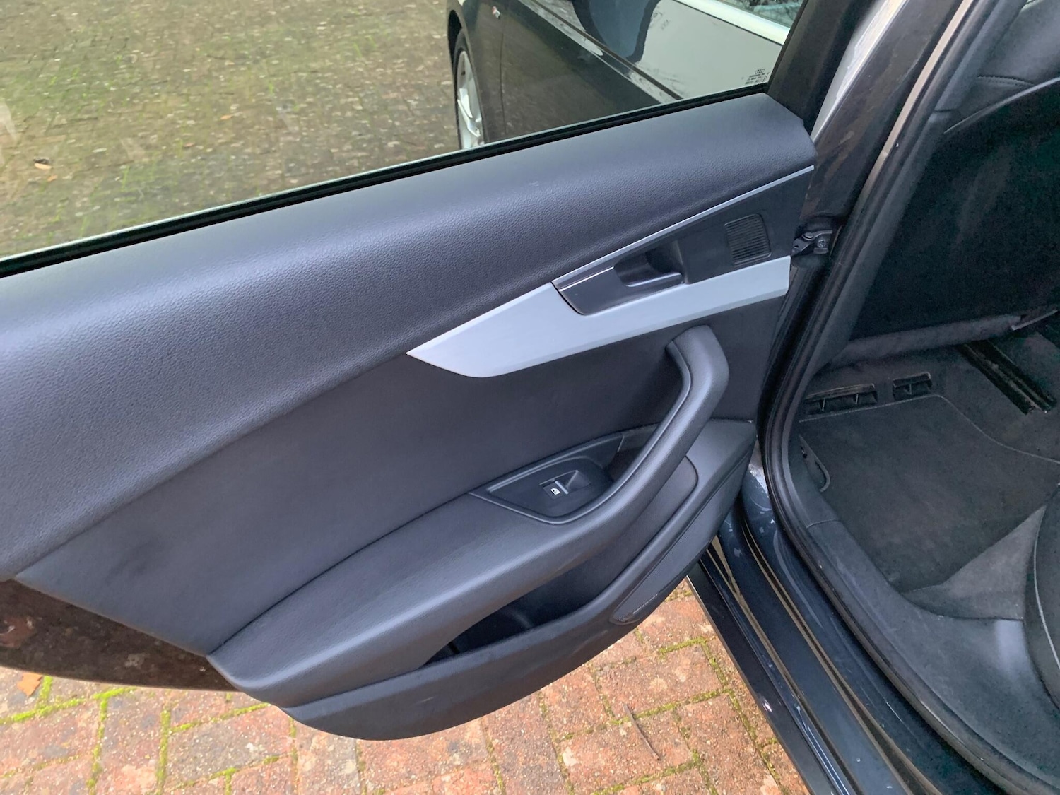 Used Audi A4 Avant for sale - 76996292: Photo 67