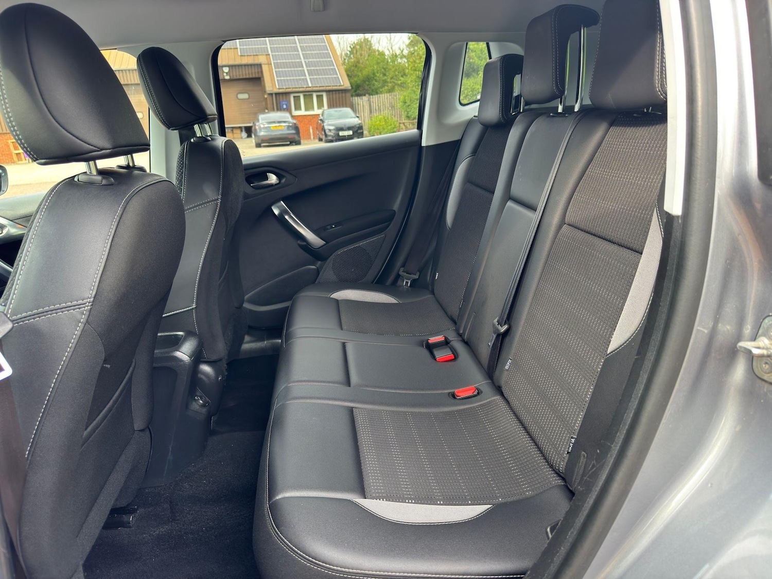 Used Peugeot 2008 for sale - 76727820: Photo 46