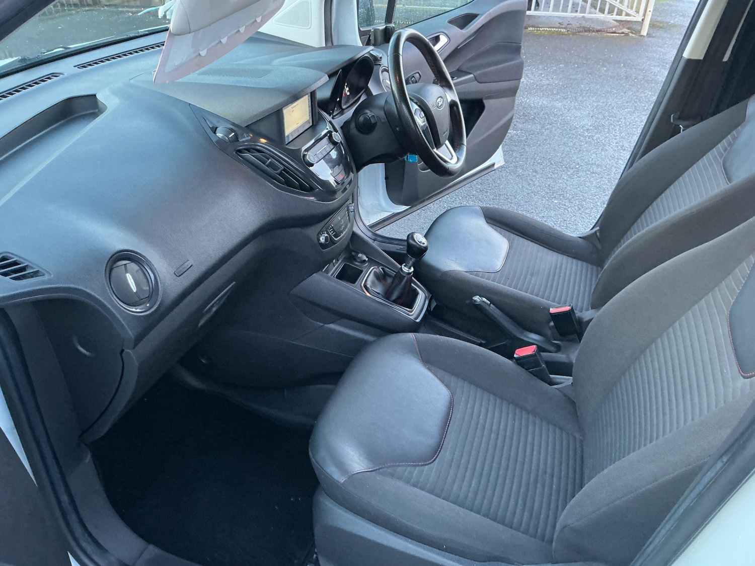 Used Ford Transit Courier 2019 for sale - 77195918: Photo 12