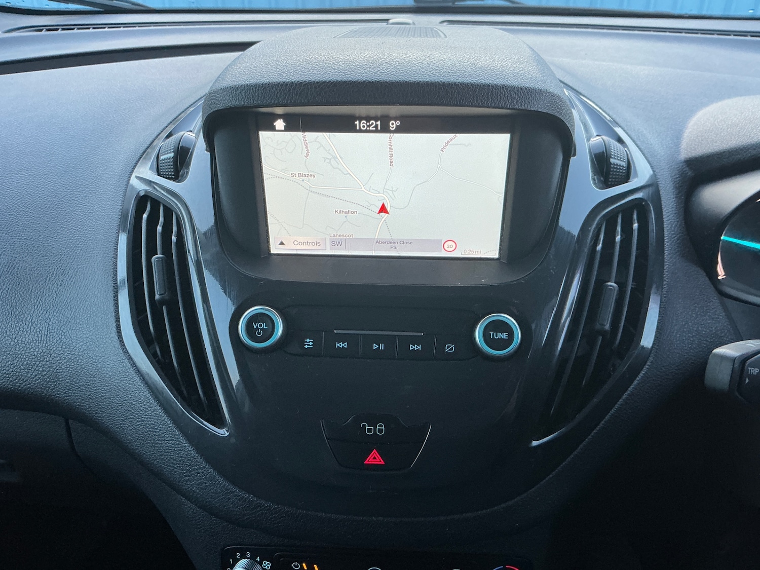 Used Ford Transit Courier 2019 for sale - 77195918: Photo 13