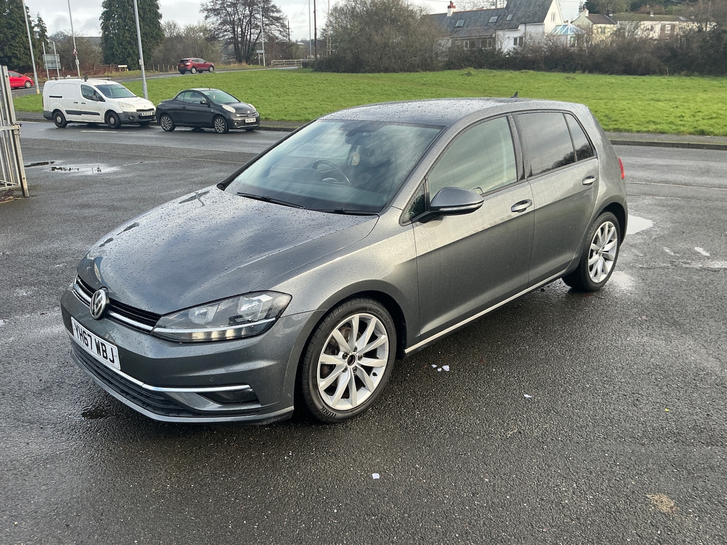 Used Volkswagen Golf 2017 for sale - 77196672: Photo 3