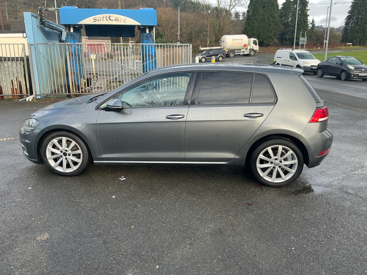 Used Volkswagen Golf 2017 for sale - 77196672: Photo 4