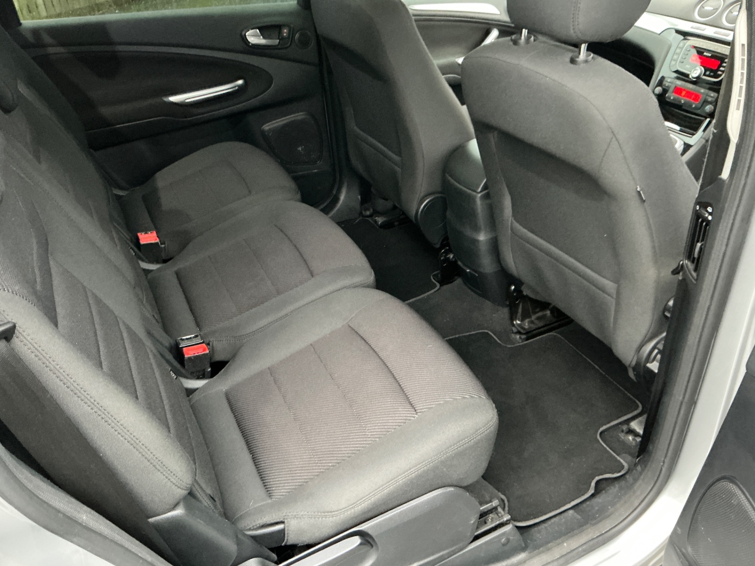 Used Ford S-Max 2010 for sale - 77206917: Photo 10