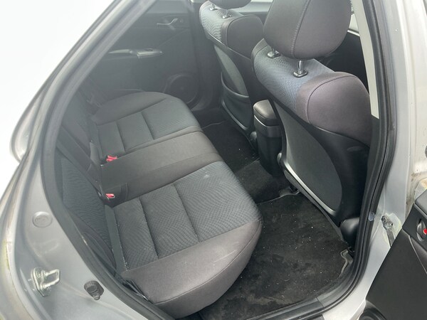 Used Honda Civic 2010 for sale - 76171332: Photo 10