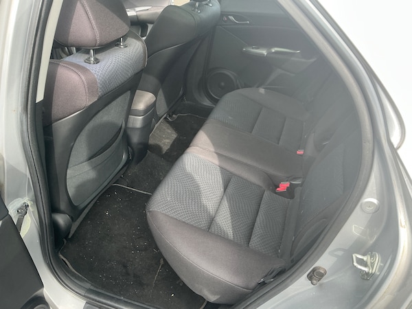 Used Honda Civic 2010 for sale - 76171332: Photo 11