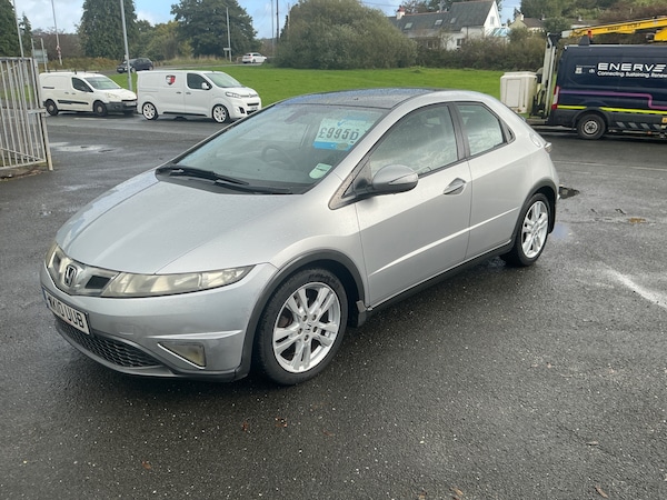 Used Honda Civic 2010 for sale - 76171332: Photo 3