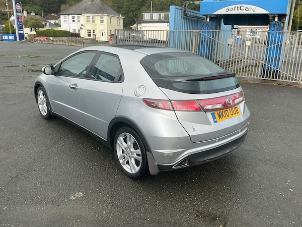 Used Honda Civic 2010 for sale - 76171332: Photo 5
