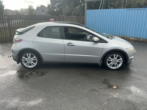 Used Honda Civic 2010 for sale - 76171332: Photo 8
