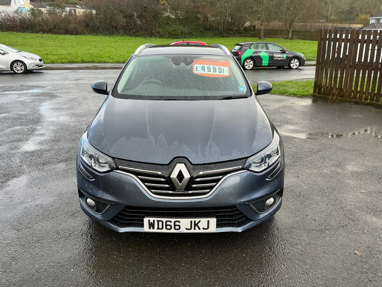 Used Renault Megane 2017 for sale - 76076494: Photo 2