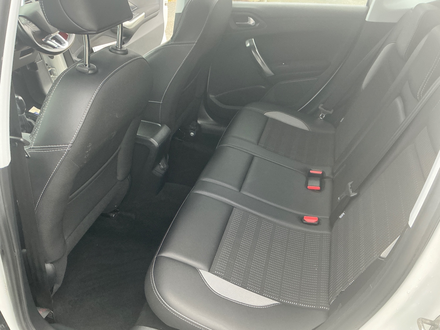 Used Peugeot 2008 2017 for sale - 77661902: Photo 11