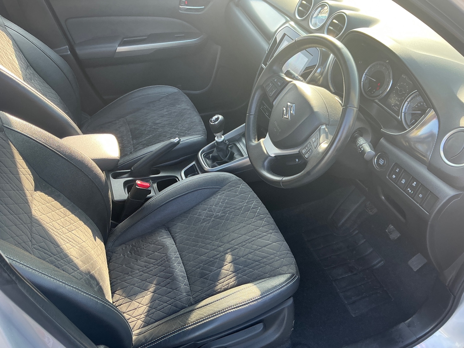 Used Suzuki Vitara 2019 for sale - 77745221: Photo 9