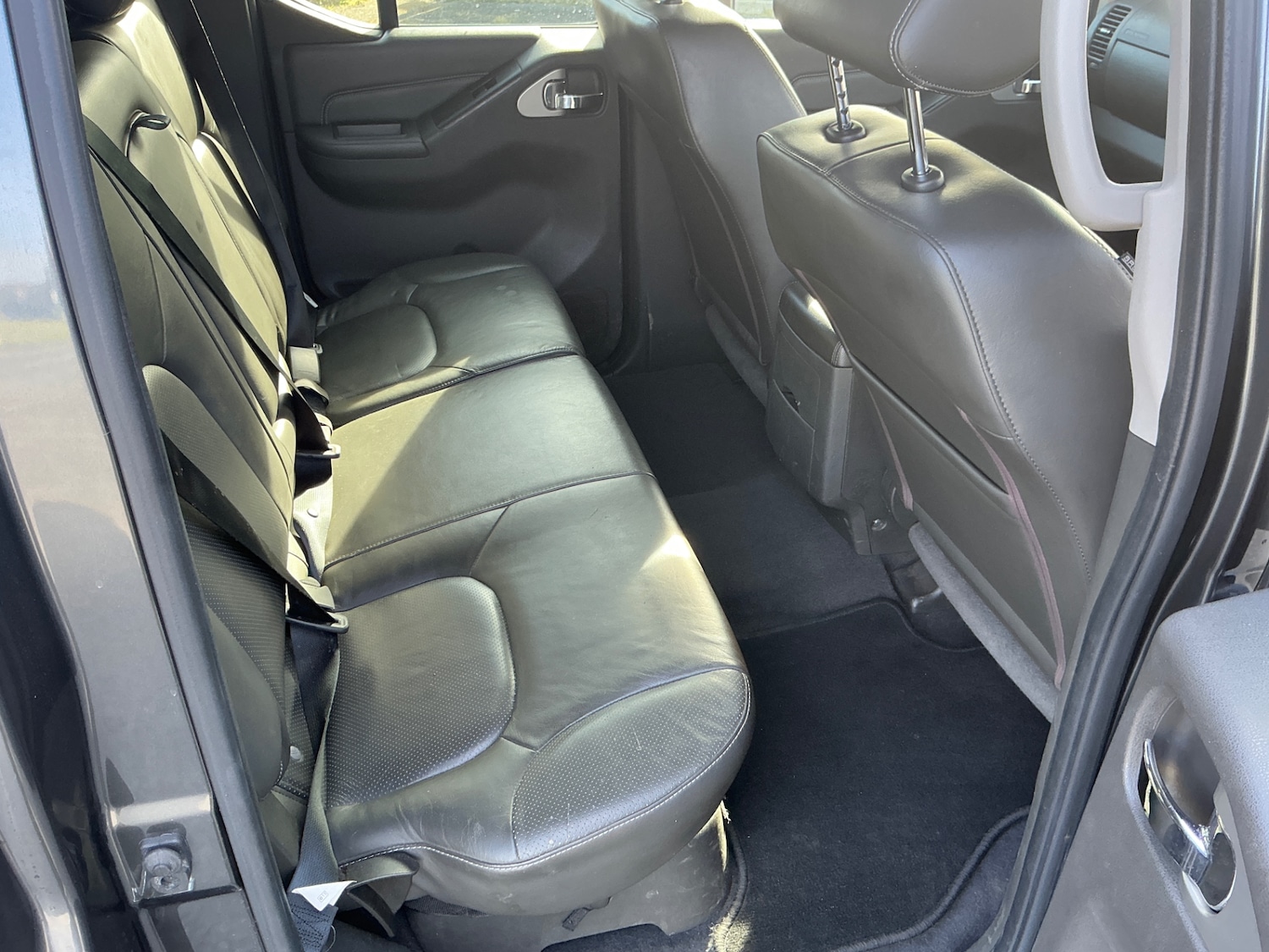 Used Nissan Navara 2012 for sale - 78133943: Photo 9