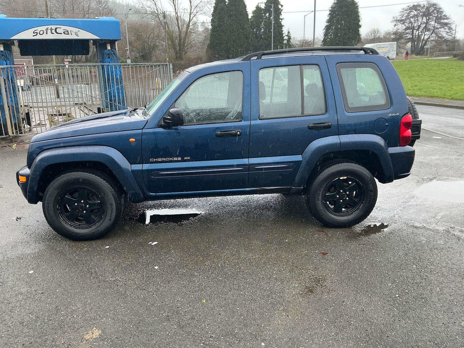Used Jeep Cherokee 2001 for sale - 77195927: Photo 4