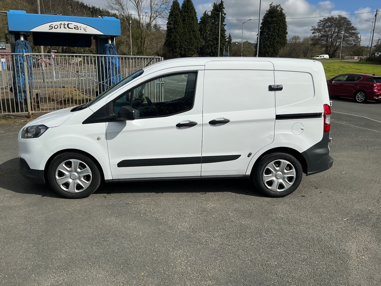Used Ford Transit Courier 2019 for sale - 78133957: Photo 4