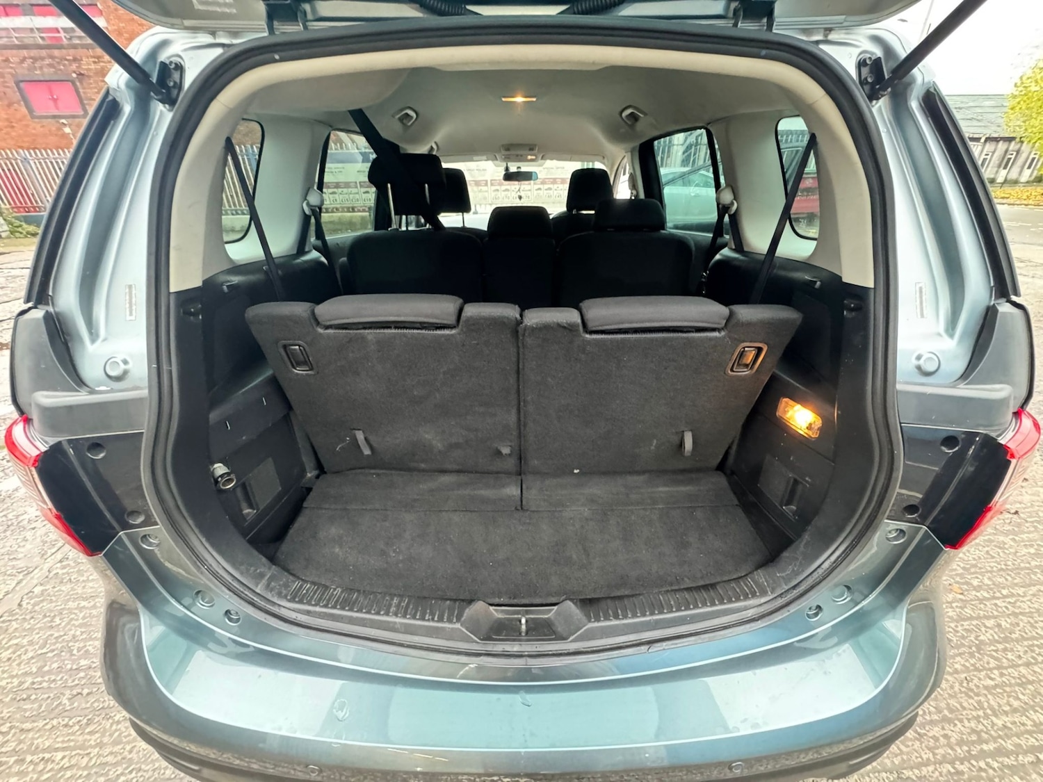 Used Mazda Mazda5 2012 for sale - 76594736: Photo 17