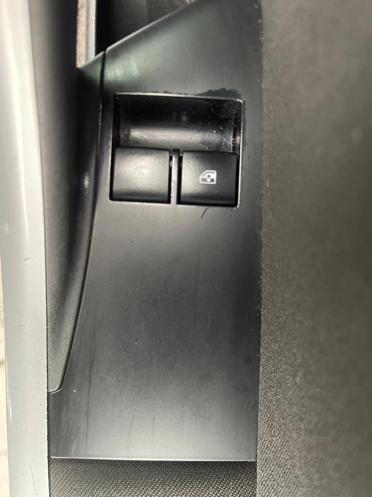 Used Vauxhall Astra 2012 for sale - 77323880: Photo 16