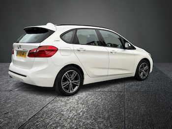 Used BMW 2 Series 2018 for sale - 76316493: Photo