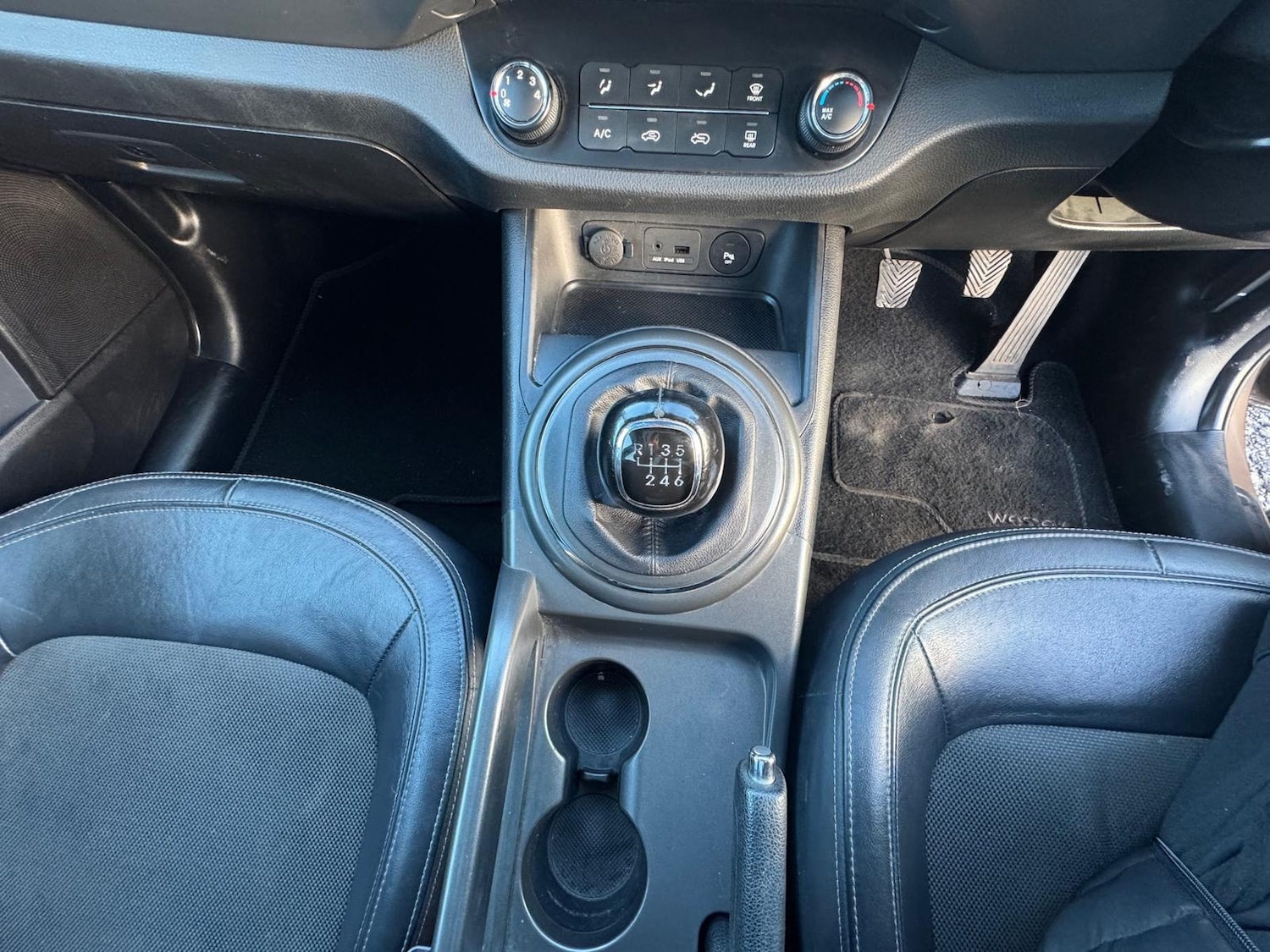 Used Kia Sportage 2012 for sale - 76766010: Photo 24