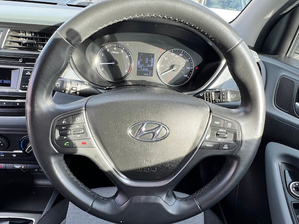 Used Hyundai i20 2016 for sale - 69812532: Photo 12