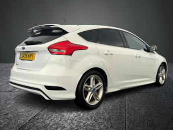 Used Ford Focus 2015 for sale - 77245557: Photo