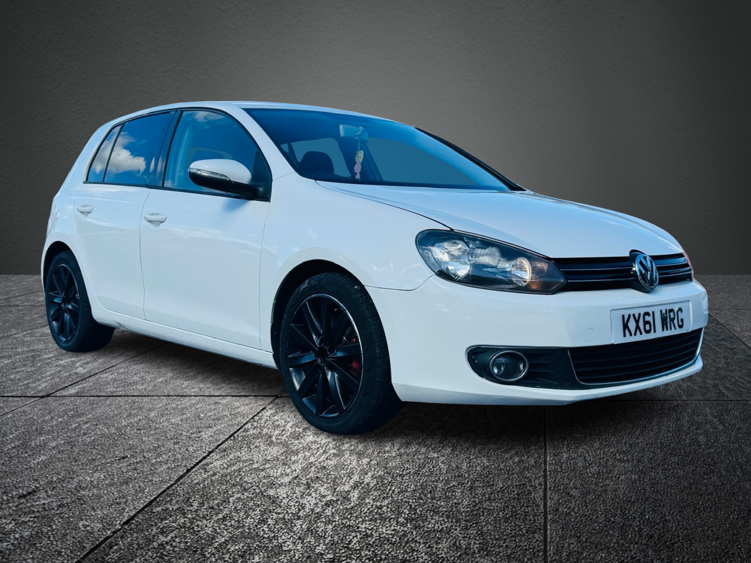 Used Volkswagen Golf 2011 for sale - 70637295: Photo 1