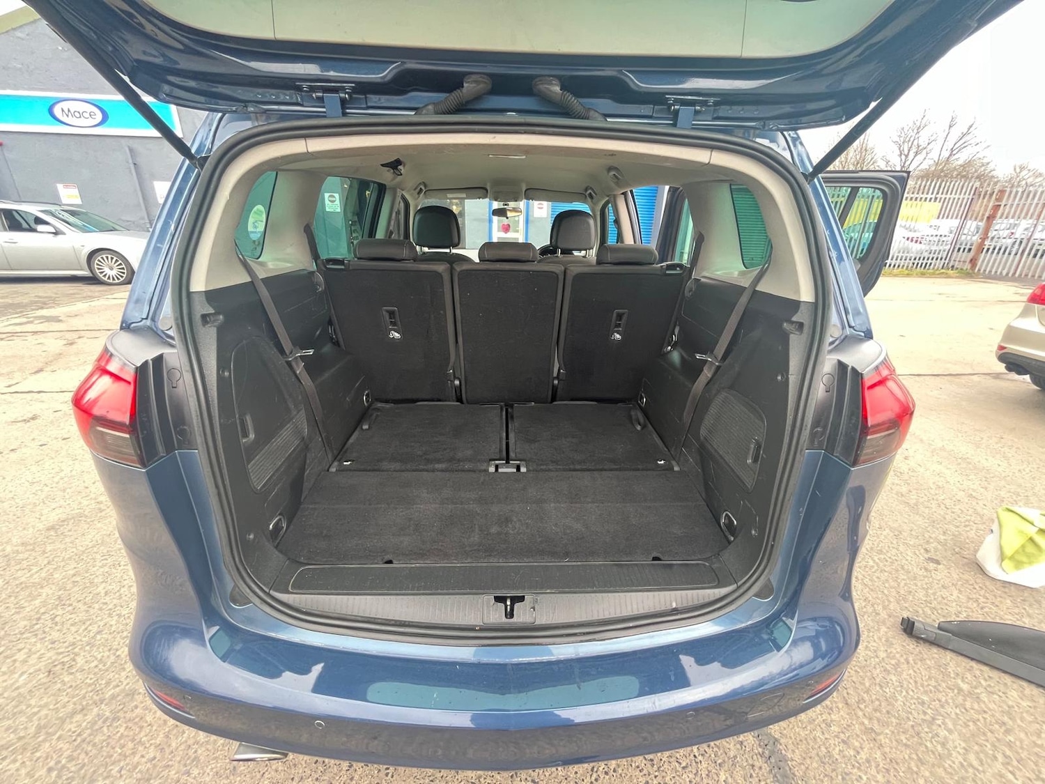 Vehicle 29