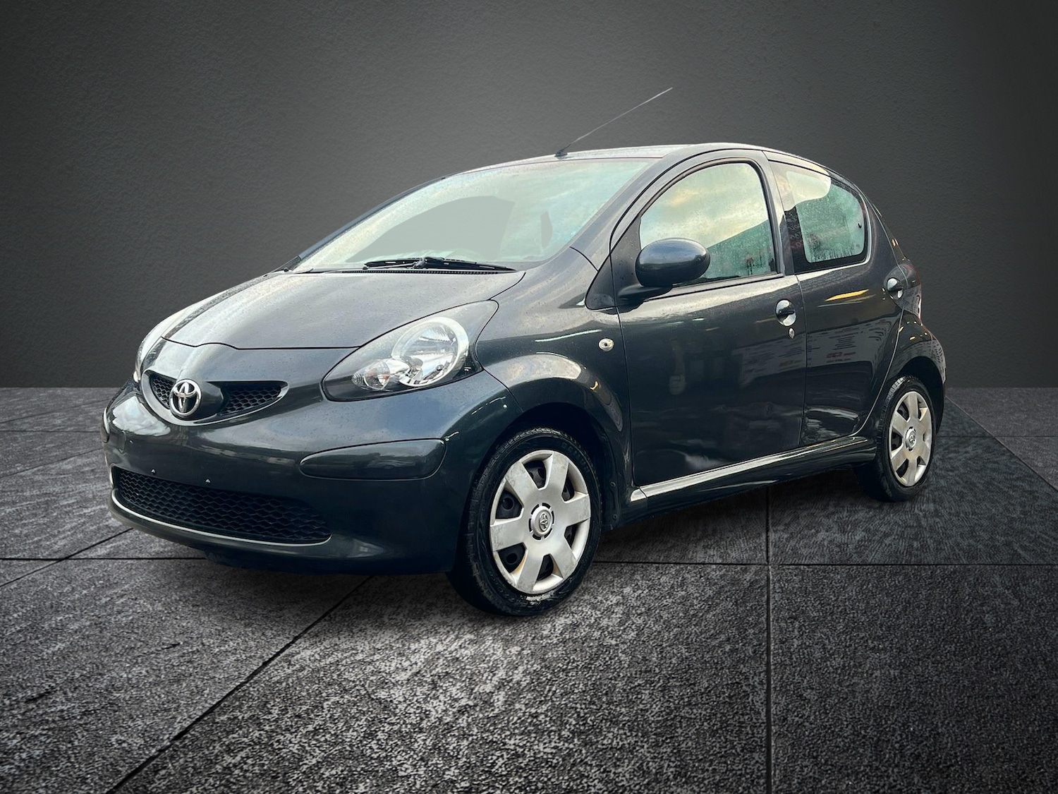 Used Toyota AYGO 2007 for sale - 76906135: Photo 2
