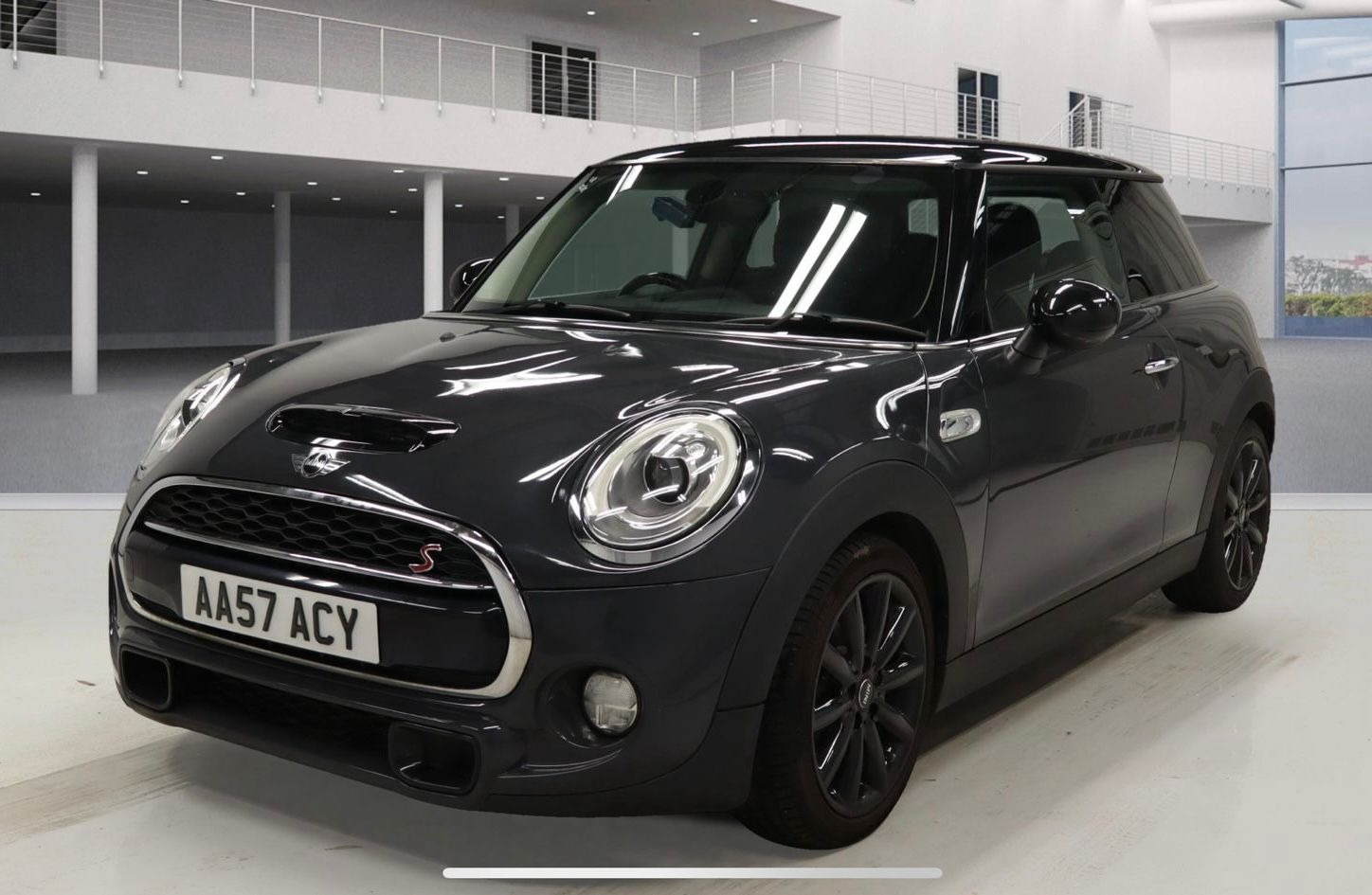 Used MINI Hatch 2017 for sale - 76480706: Photo 2