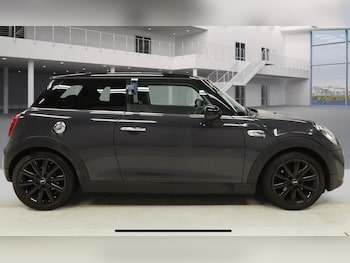 Used MINI Hatch 2017 for sale - 76480706: Photo