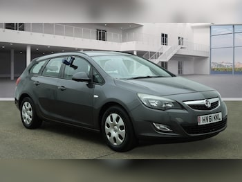 Vauxhall - Astra