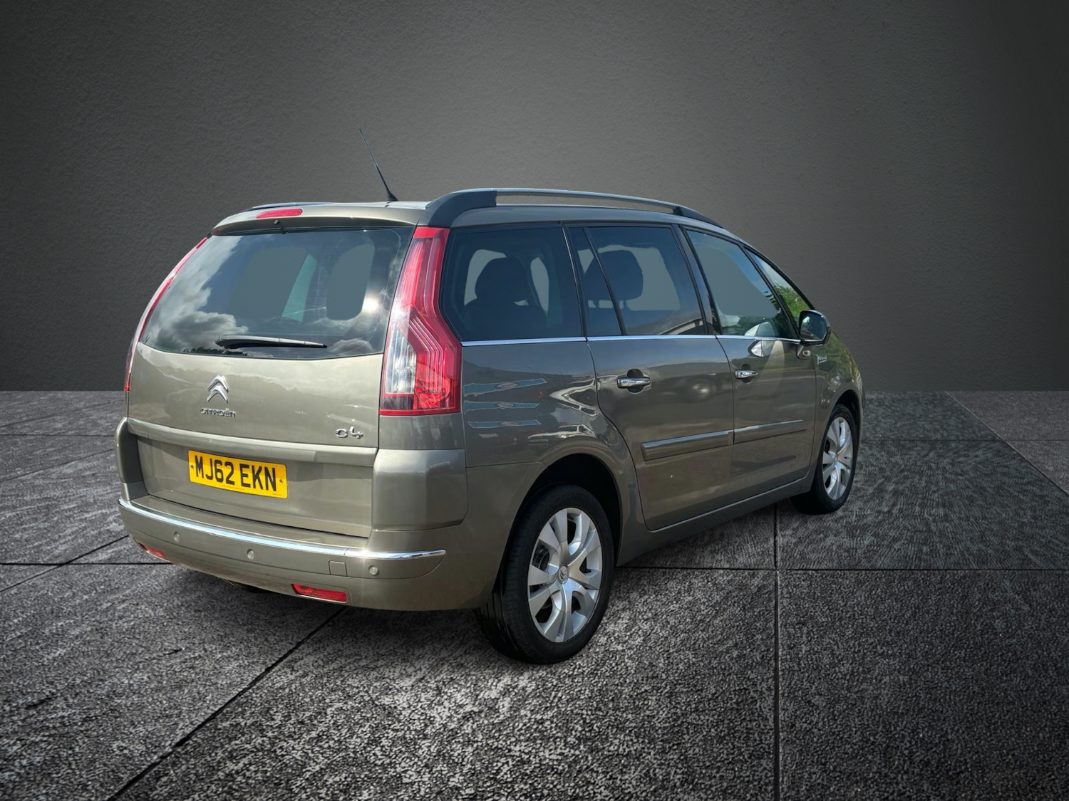 Vehicle 4