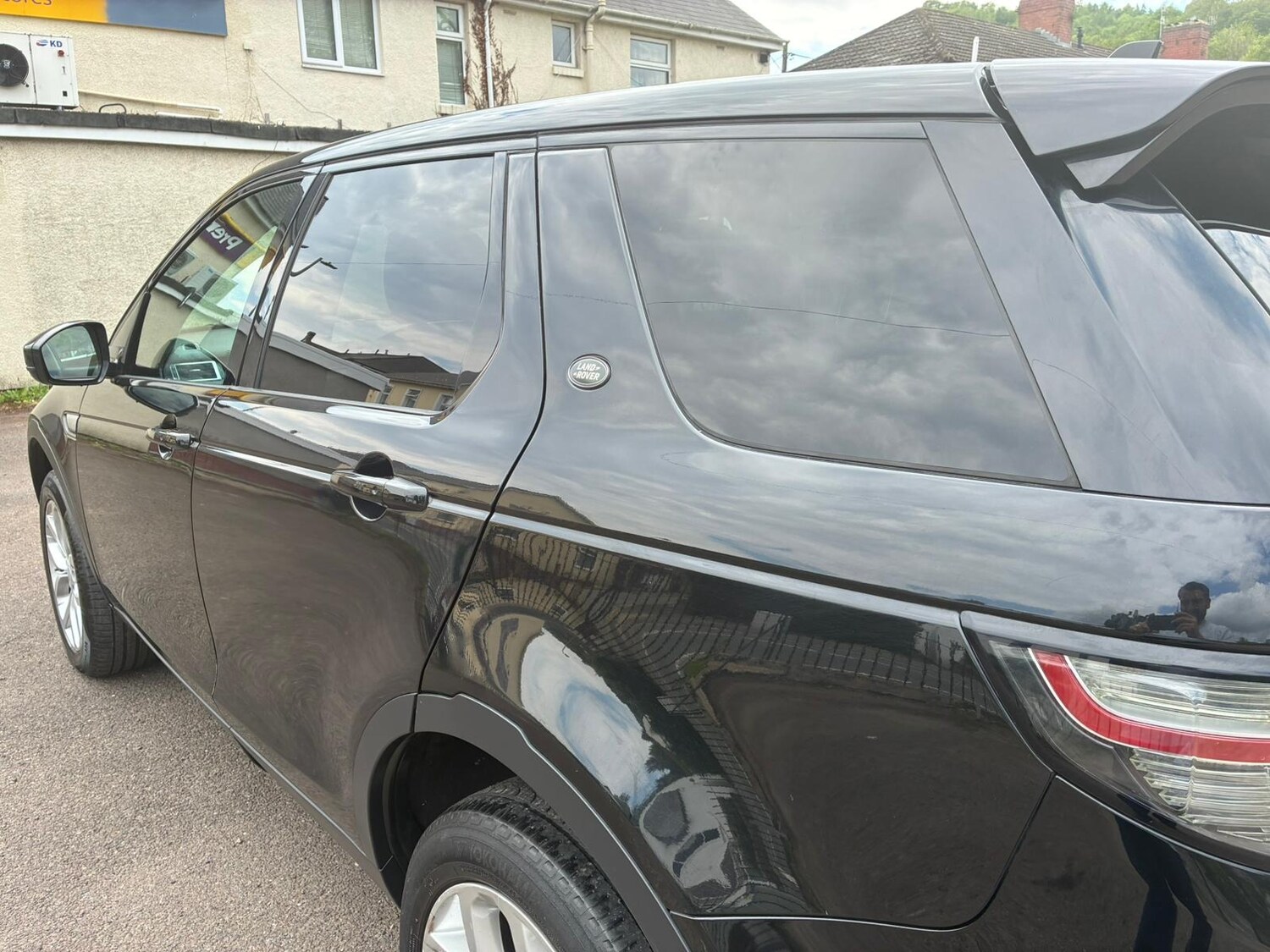Used Land Rover Discovery Sport 2015 for sale - 76710274: Photo 10