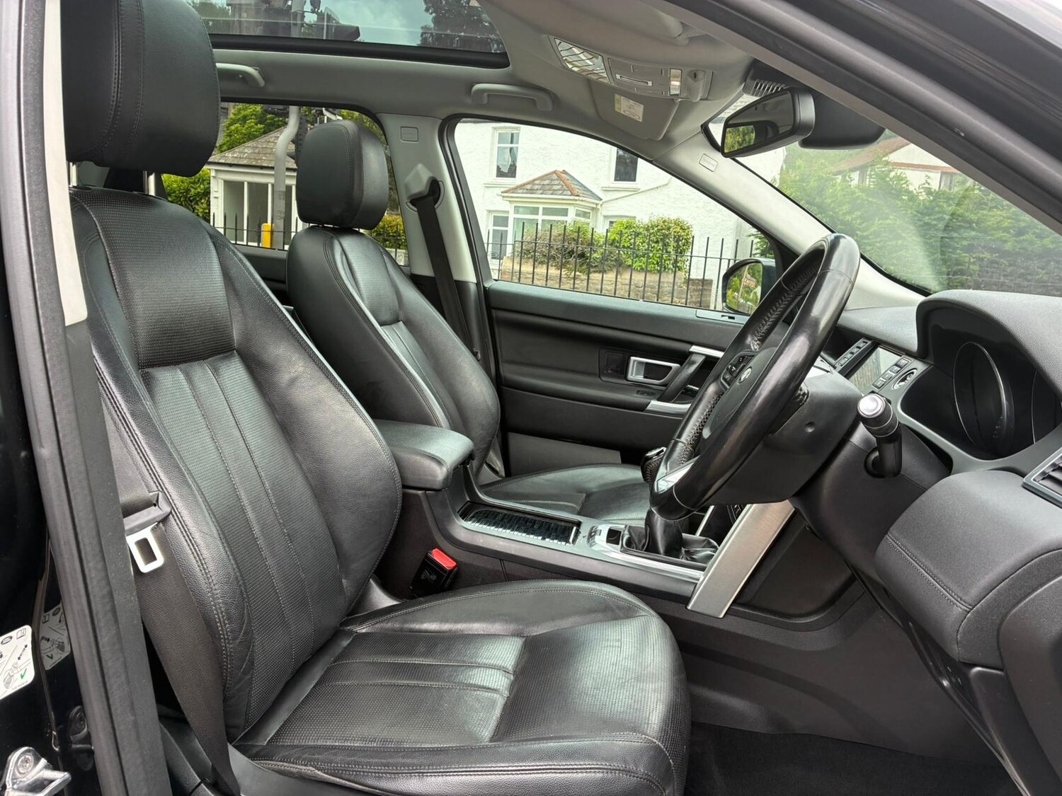 Used Land Rover Discovery Sport 2015 for sale - 76710274: Photo 12