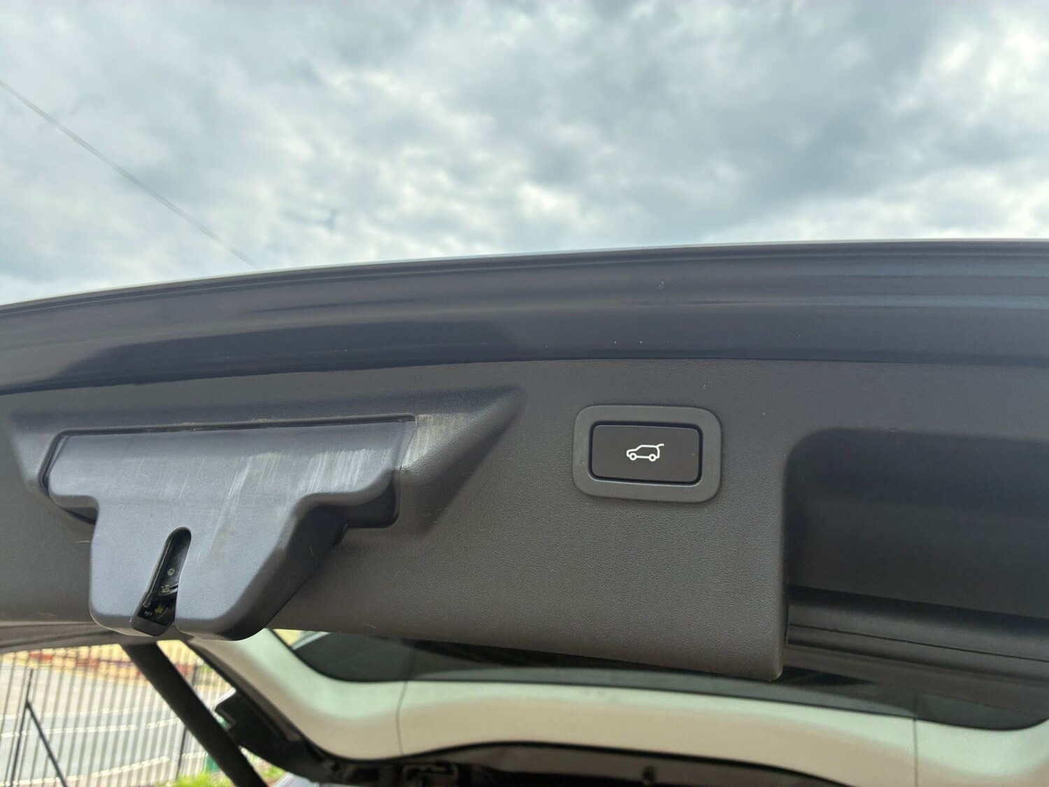 Used Land Rover Discovery Sport 2015 for sale - 76710274: Photo 25