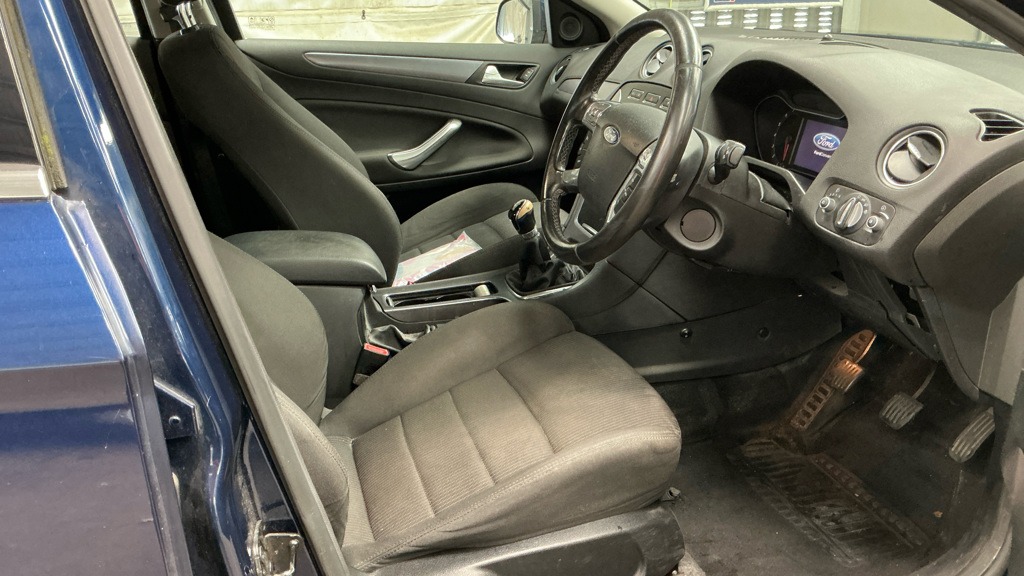 Used Ford Mondeo 2011 for sale - 76037294: Photo 7