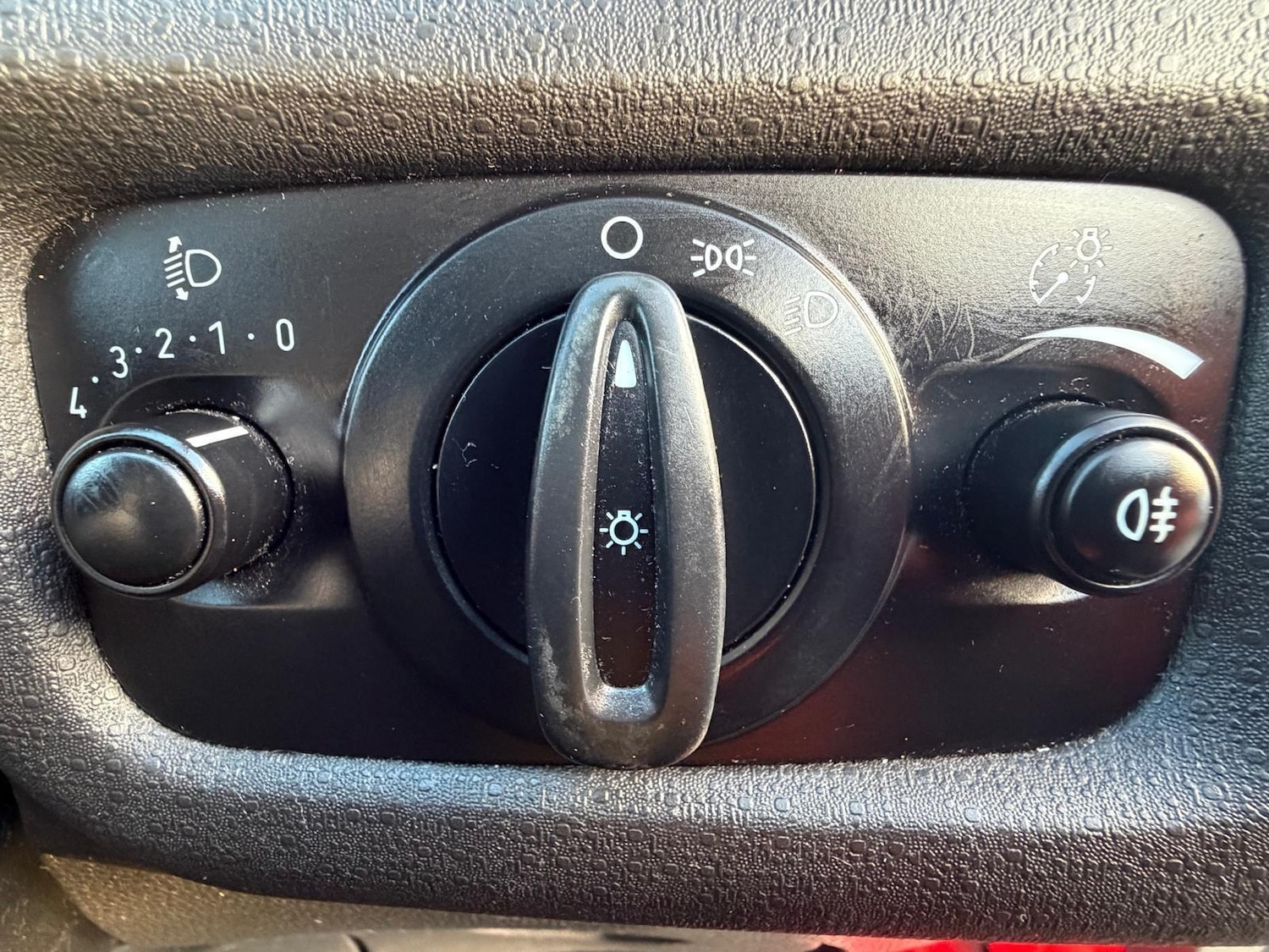 Used Ford Fiesta 2015 for sale - 77403700: Photo 16