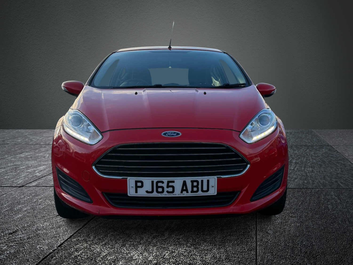 Used Ford Fiesta 2015 for sale - 77403700: Photo 2