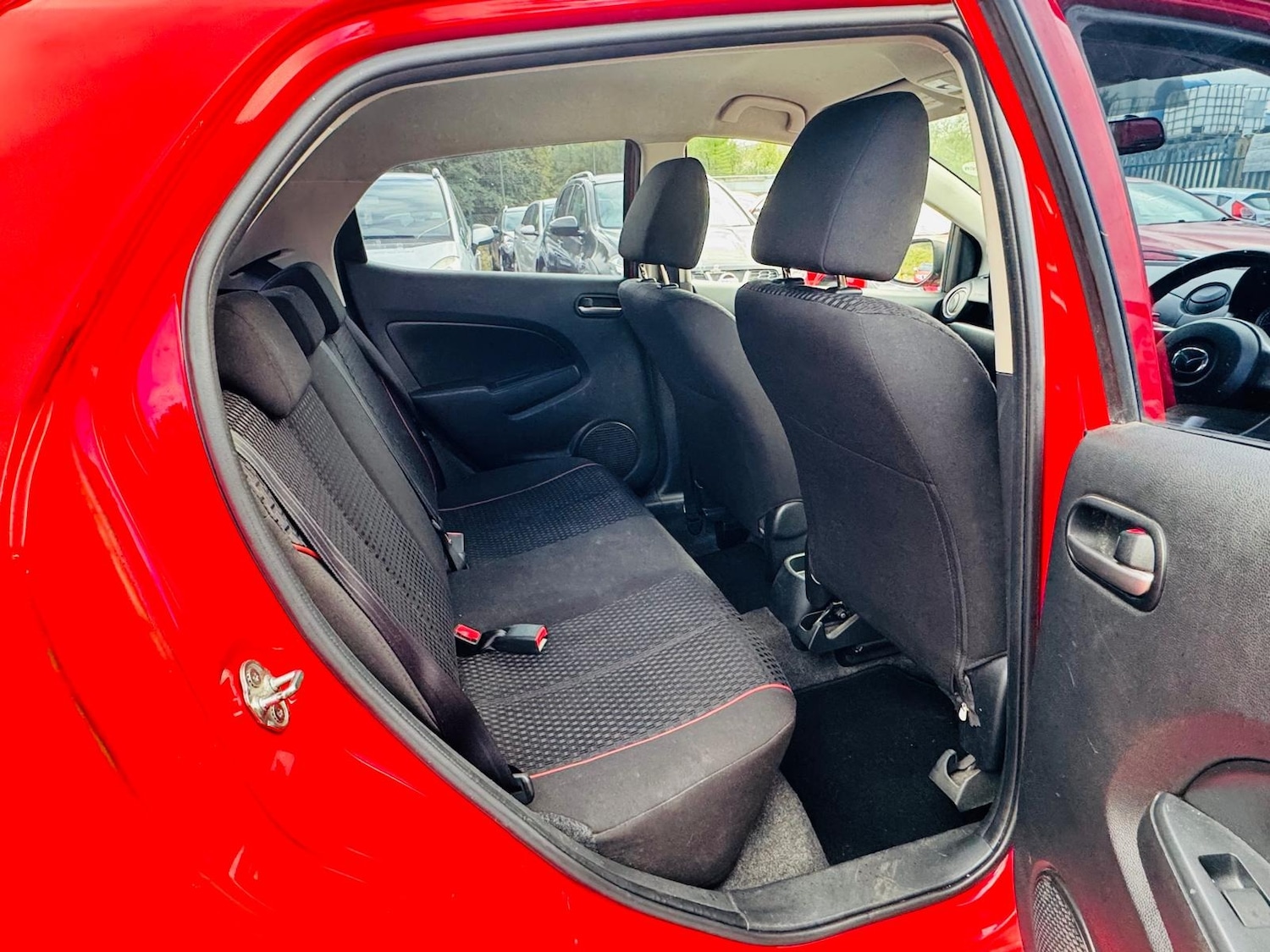 Used Mazda Mazda2 2011 for sale - 76037282: Photo 13