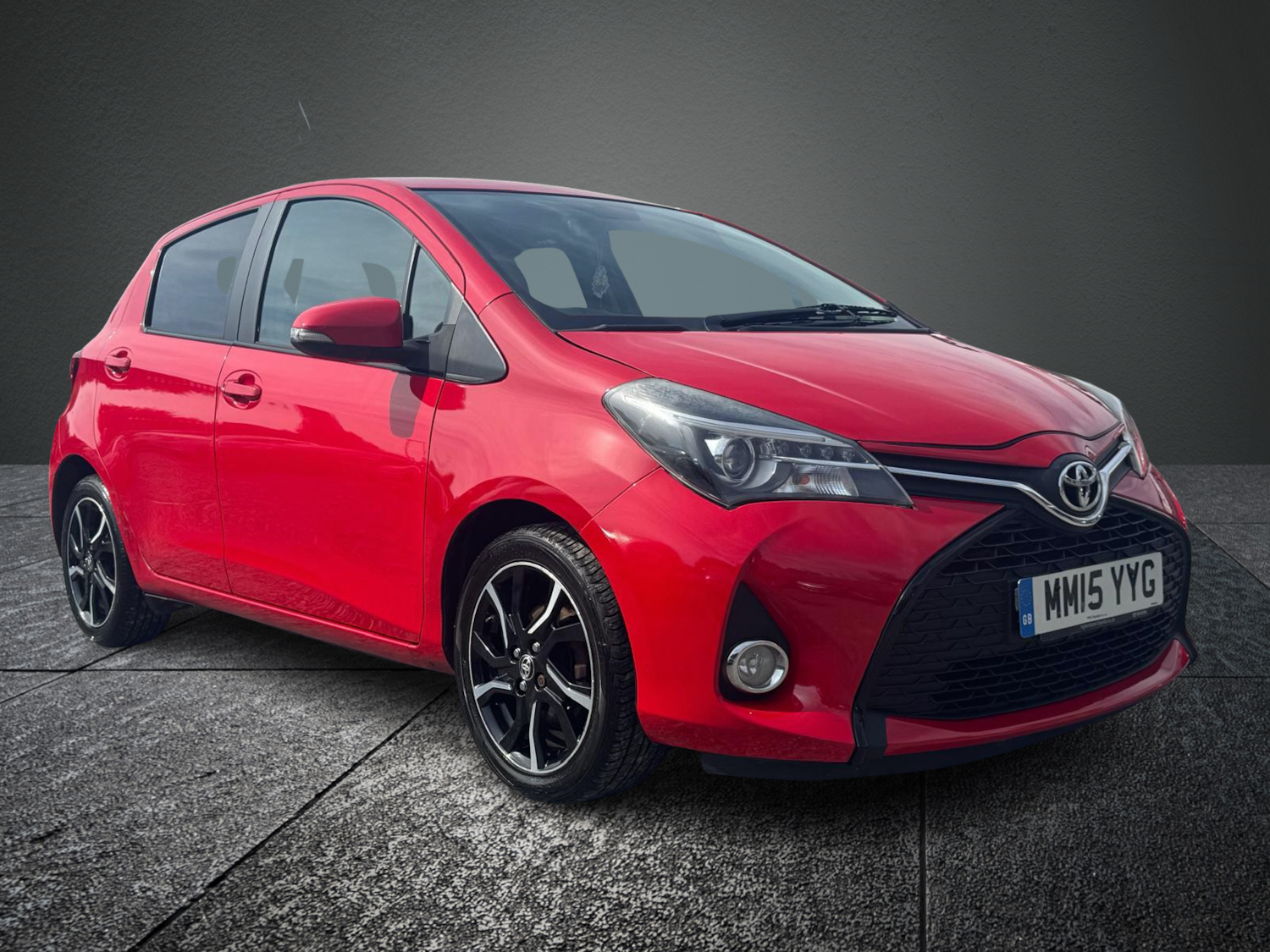 Used Toyota Yaris 2015 for sale - 75611705: Photo 1